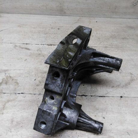 kronstein-krepleniia-dvigatelia-volkswagen-passat-b6-20-tdi-bmr-art-89952-big-4