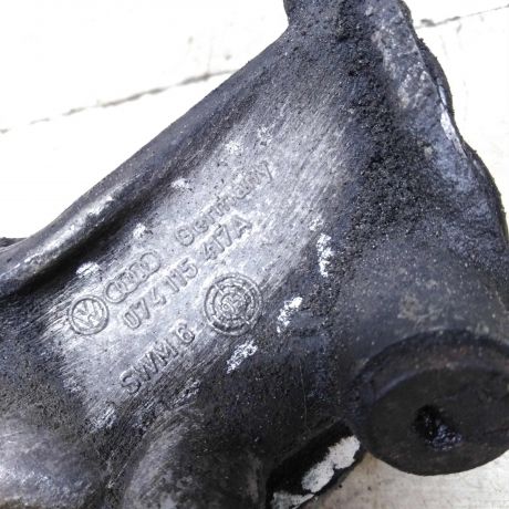 kronstein-maslianogo-filtra-24-aab-volkswagen-transporter-t4-art-90243-big-3