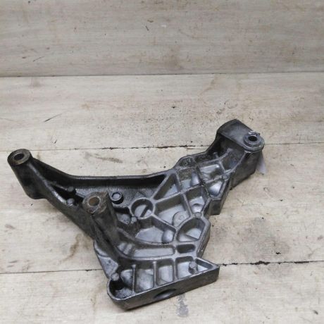 kronstein-dvigatelia-volkswagen-passat-b6-20-tdi-bmr-art-90277-big-2