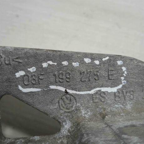 kronstein-krepleniia-dvigatelia-pravyi-skoda-yeti-i-art-90781-big-5