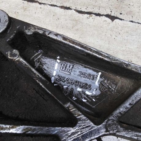 kronstein-dvigatelia-opel-astra-h-art-94842-big-2