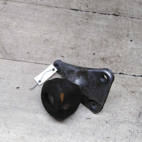 kronstein-krepleniia-dvigatelia-perednei-opora-audi-a4-b6-art-95208-big-0