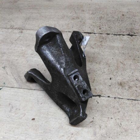 kronstein-dvigatelia-pravyi-audi-a4-b6-art-95209-big-4
