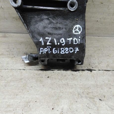 kronstein-kompressora-kondicionera-19-tdi-1z-audi-80-b4-art-96285-big-1