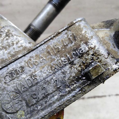 kronstein-maslianogo-filtra-skoda-octavia-i-a4-volkswagen-golf-iv-art-98967-big-4