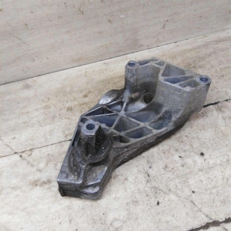kronstein-dvigatelia-kreplenie-volkswagen-golf-4-skoda-octavia-i-a4-volkswagen-bora-audi-a3-8l-art-99474-big-1