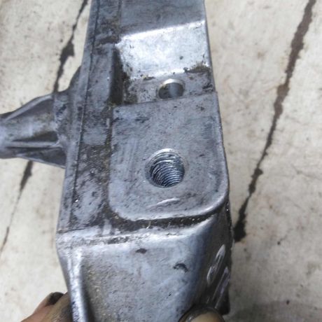 kronstein-krepleniia-dvigatelia-16i-akl-volkswagen-golf-4-skoda-octavia-tour-volkswagen-bora-art-99483-big-1