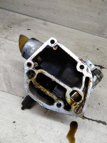 kronstein-maslianogo-filtra-18-t-awt-awm-volkswagen-passat-b5-gp-audi-a6-c5-art-100510-big-4
