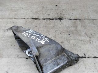 kronstein-dvigatelia-krepleniia-audi-a6-c5-art-101325