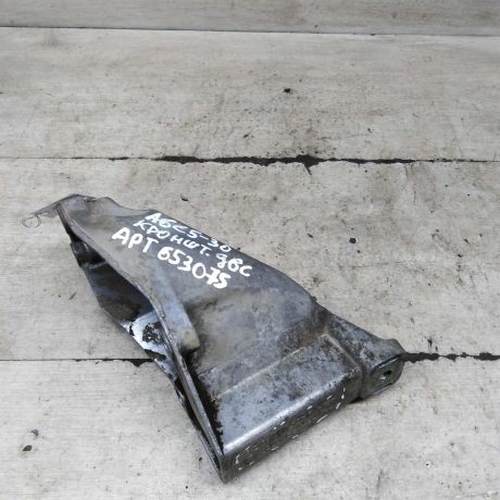 kronstein-dvigatelia-krepleniia-audi-a6-c5-art-101325-big-0