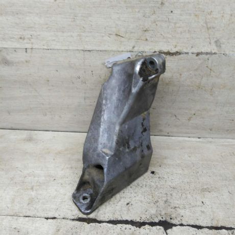 kronstein-dvigatelia-krepleniia-audi-a6-c5-art-101325-big-2