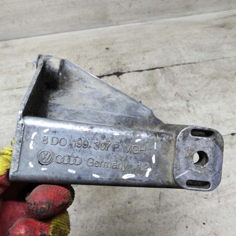 kronstein-dvigatelia-krepleniia-audi-a6-c5-art-101325-big-3