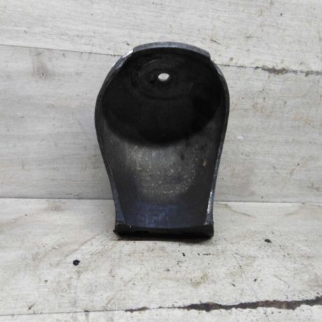 kronstein-dvigatelia-krepleniia-pravyi-ford-maverick-ii-art-105318-big-1