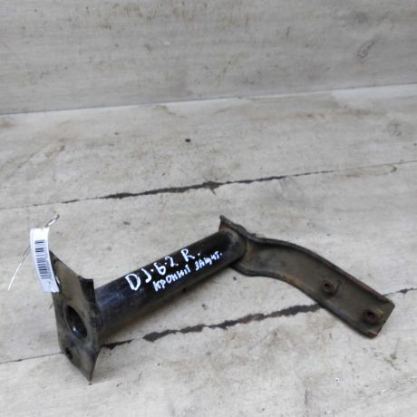 kronstein-krepleniia-zashhity-dvigatelia-pravyi-volkswagen-jetta-vi-art-105472-big-0