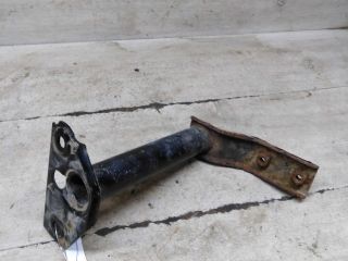 kronstein-krepleniia-zashhity-dvigatelia-levyi-volkswagen-jetta-vi-art-105473