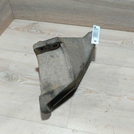 kronstein-dvigatelia-levyi-volkswagen-passat-b5-art-107193-big-0