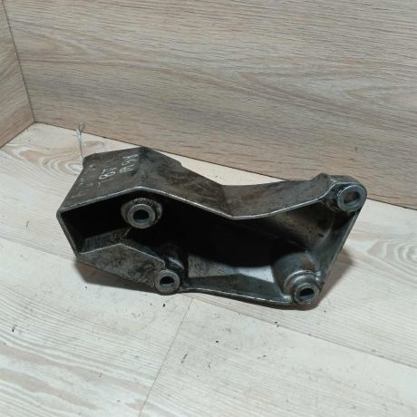 kronstein-dvigatelia-volkswagen-passat-b5-art-107196-big-4