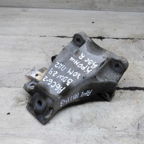 kronstein-krepleniia-dvigatelia-pravyi-audi-a6-c6-art-107441-big-3