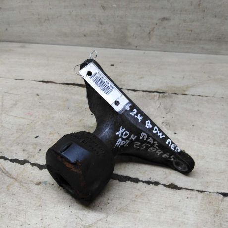 kronstein-dvigatelia-opora-peredniaia-audi-a6-c6-art-107443-big-0