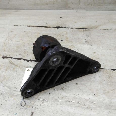 kronstein-dvigatelia-opora-peredniaia-audi-a6-c6-art-107443-big-2