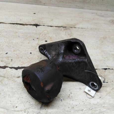 kronstein-dvigatelia-opora-peredniaia-audi-a6-c6-art-107443-big-5