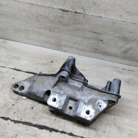 kronstein-dvigatelia-verxnii-levyi-volkswagen-golf-4-skoda-octavia-tour-volkswagen-bora-audi-a3-art-108571-big-0