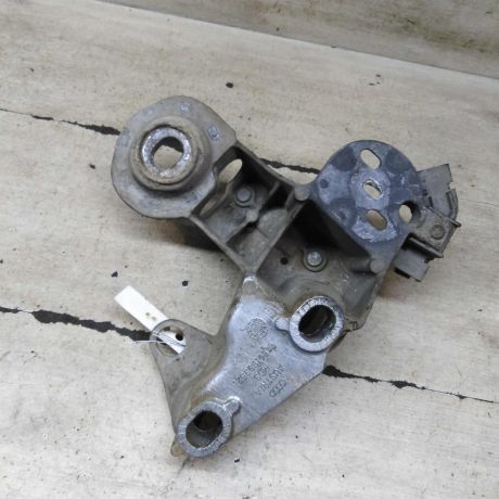 kronstein-dvigatelia-pravyi-audi-a4-b5-volkswagen-passat-b5-volkswagen-passat-b5-gp-art-109357-big-1