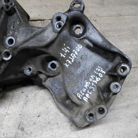 kronstein-krepleniia-kompressora-kondicionera-i-gidrousilitelia-renault-symbol-i-art-109563-big-2