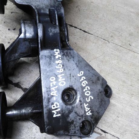 kronstein-na-dvigatel-rolik-remnia-mercedes-a-klass-i-w168-restailing-art-110715-big-2