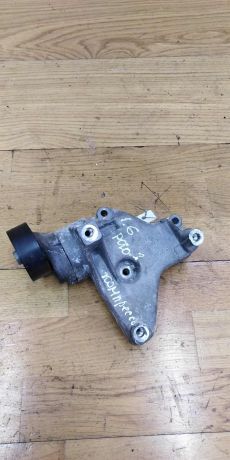 kronstein-natiazitelia-remnia-volkswagen-polo-sedan-art-16846-big-0