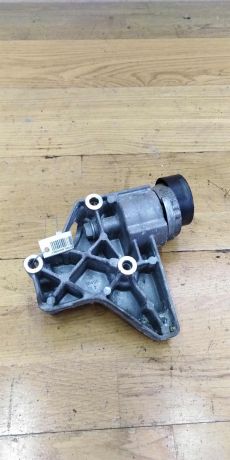 kronstein-natiazitelia-remnia-volkswagen-polo-sedan-art-16846-big-1