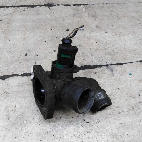flanec-sistema-oxlazdeniia-dvigatelia-volkswagen-passat-b5-gp-audi-a4-b6-audi-a4-b7-art-104764-big-2