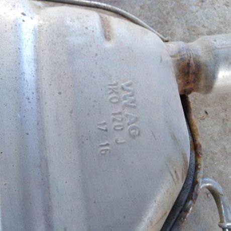 glusitel-volkswagen-jetta-vi-art-105382-big-6