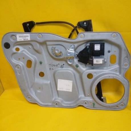 perednii-levyi-elektriceskii-steklopodieemnik-stekla-volkswagen-touran-2005-art-5292-big-0