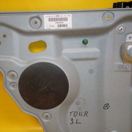 zadnii-levyi-steklopodieemnik-mexaniceskii-volkswagen-touran-2005-g-art-5297-big-2