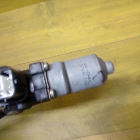 steklopodieemnik-elektriceskii-mitsubishi-steklopodieemnik-zadnii-pravyi-lancer-10-art-12140-big-2