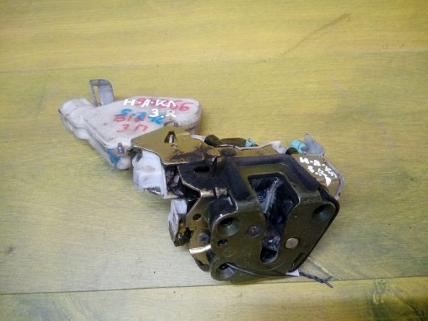 zamok-dveri-zadnii-pravyi-nissan-almera-classic-2006g-art-12195-big-0