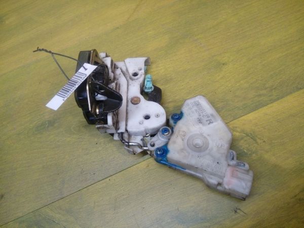 zamok-dveri-zadnii-pravyi-nissan-almera-classic-2006g-art-12195-big-1