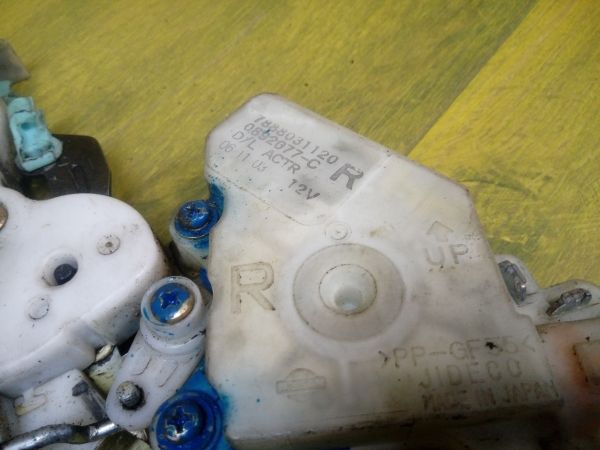 zamok-dveri-zadnii-pravyi-nissan-almera-classic-2006g-art-12195-big-2