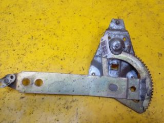 steklopodieemnik-mexaniceskii-daewoo-nexia2005-g-art-12349