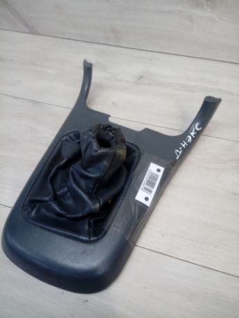 cexol-kulisy-centralnyi-tonnel-salona-s-kozuxom-daewoo-nexia-art-12350-big-0