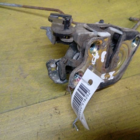 zamok-dveri-zadnii-pravyi-hyunday-elantra-99-god-sedan-art-12434-big-1