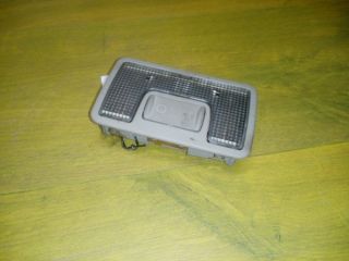 plafon-salonnyi-audi-fonar-salona-osveshheniia-a6s5-olroud-02g-art-12495