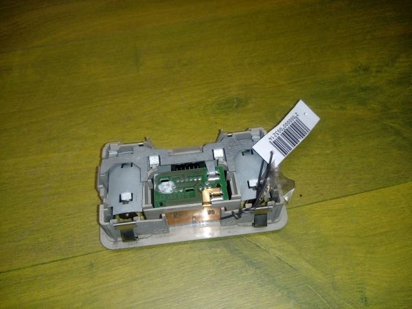 plafon-salonnyi-audi-fonar-salona-osveshheniia-a6s5-olroud-02g-art-12495-big-1