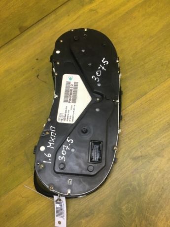 panel-priborov-peugeot-shhitok-307-dorestailing-2003-god-informacionnaia-16-art-12586-big-2