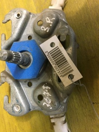 steklopodieemnik-mexaniceskii-peugeot-steklopodieemnik-zadnii-pravyi-307-mexaniceskii-dorestailing-art-12595-big-1