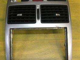 konsol-peugeot-centralnaia-konsol-ramka-torpedy-307-2003-god-art-12604