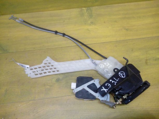 zamok-dveri-hyunday-elantra-2002-god-art-12701-big-2