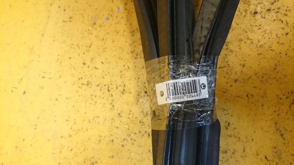 uplotnitel-dveri-audi-a6-c6-art-12805-big-2