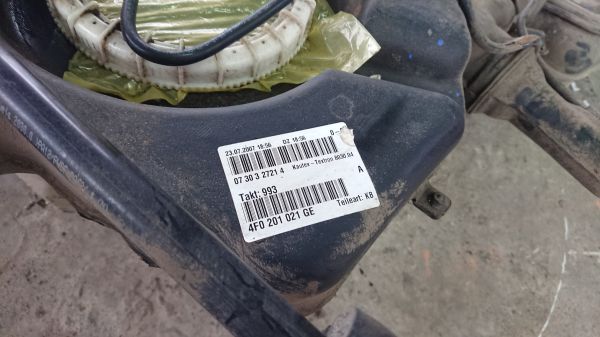 bak-toplivnyi-audi-a6-c6-art-12836-big-3